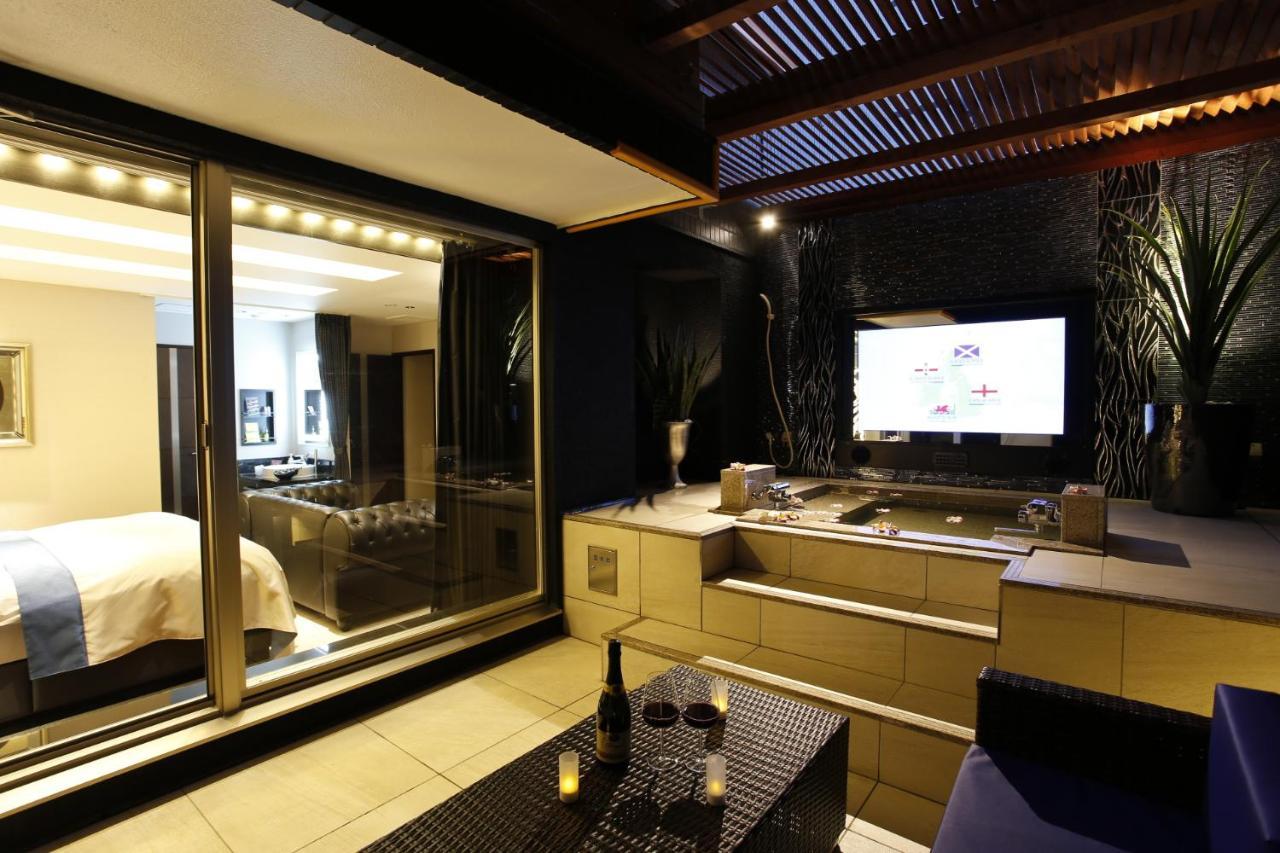 Hotel Moana Shinjuku (Adults Only) Tokyo Exterior photo